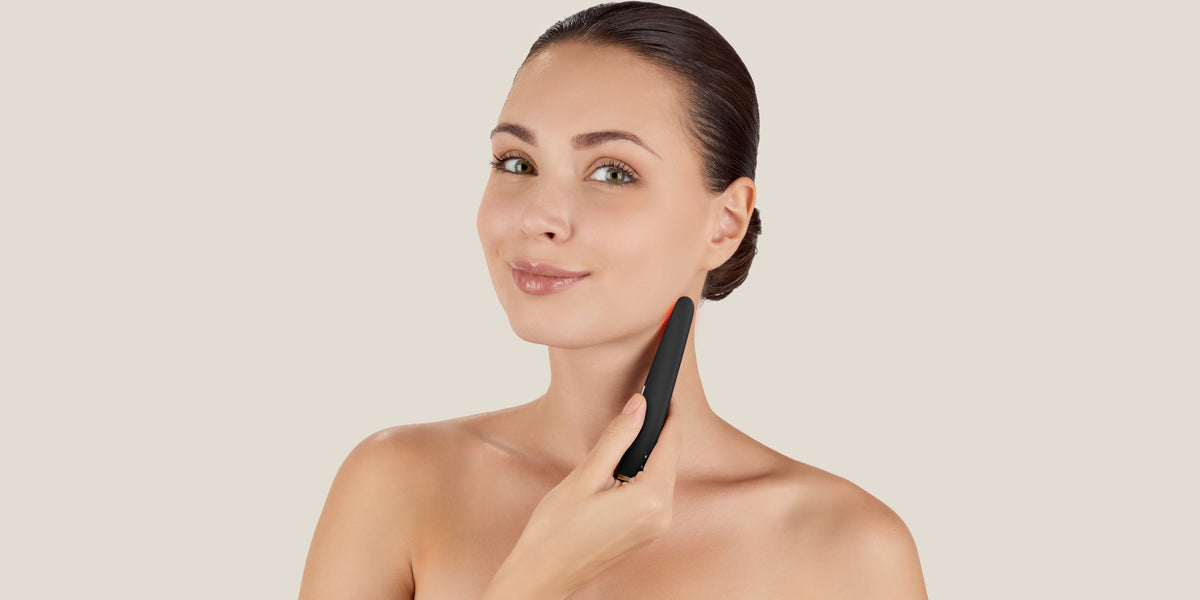 MicroCurrent Face-Lifting & Skin Smoothing Technology
