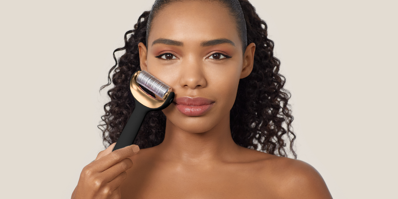 MicroNeedling at Home: Is It Safe, and How Do You Use a Derma Roller?